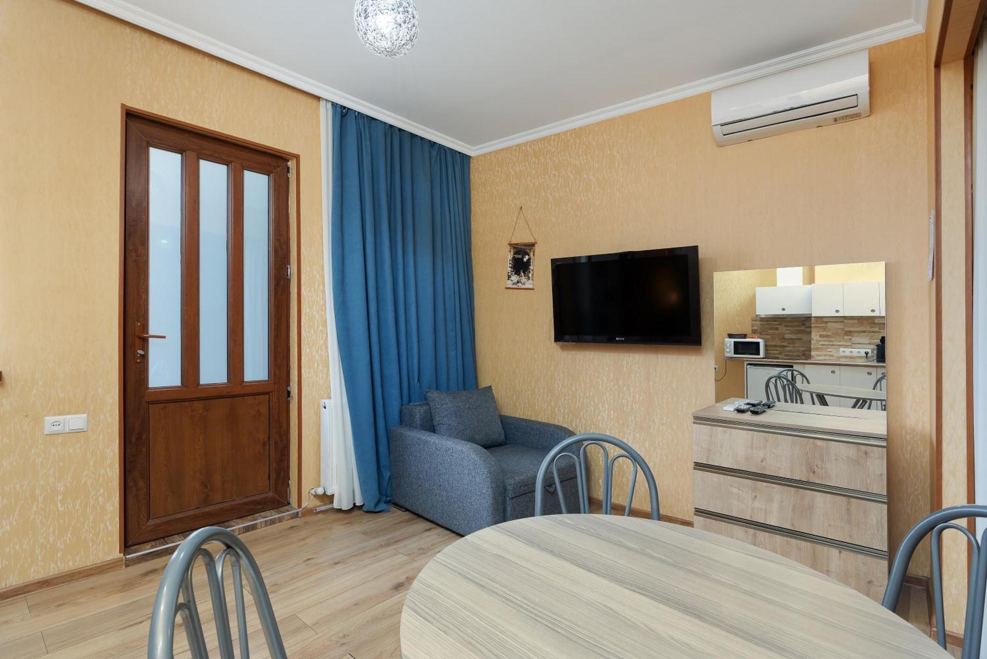 Apartments With Wine Cellar In Old Tbilisi Exteriör bild