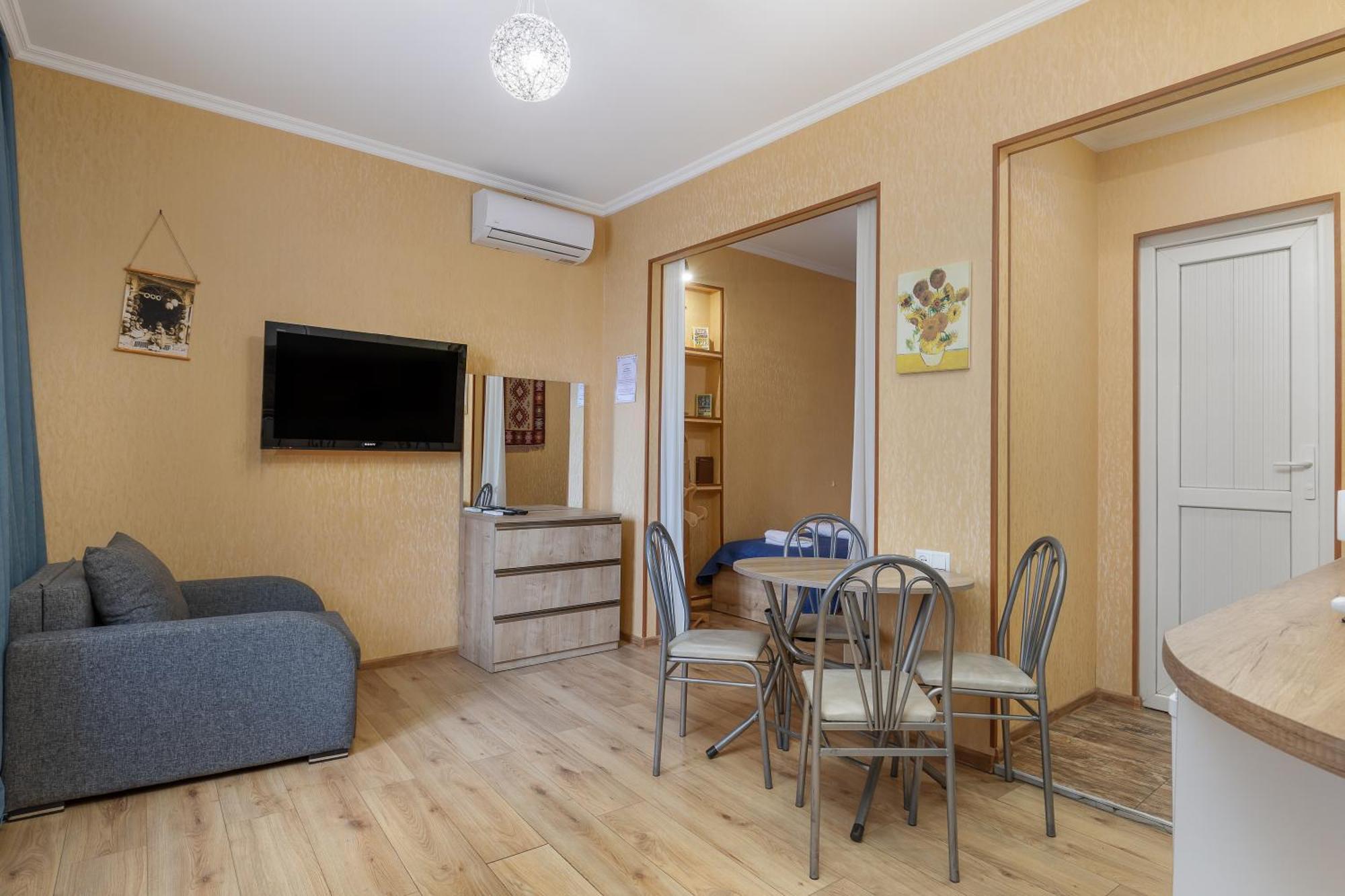 Apartments With Wine Cellar In Old Tbilisi Exteriör bild